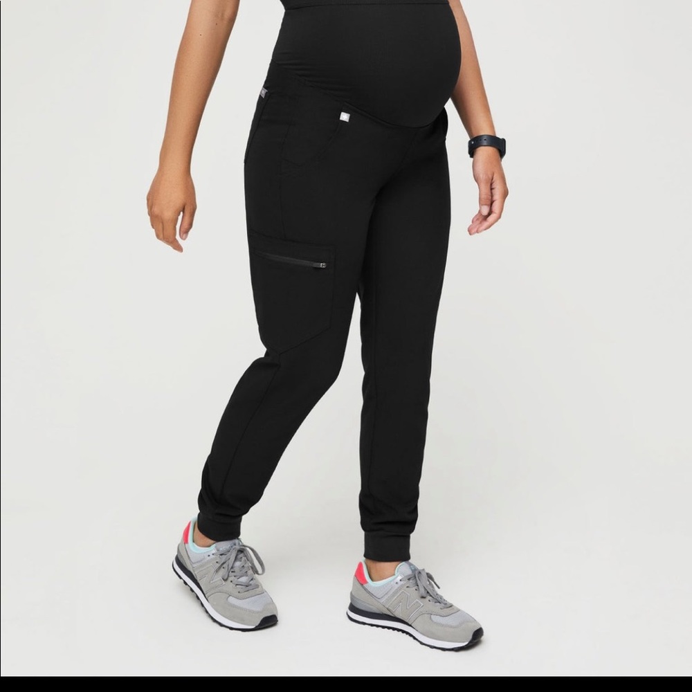 Maternity XS black Zamora joggers. Brand new condition. Worn only once